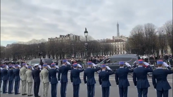 Hommage aux 13 militaires Français tués au Mali