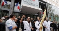 Suicides parmi les internes hospitaliers : un collectif dont la philosophe Cynthia Fleury lance une alerte publique