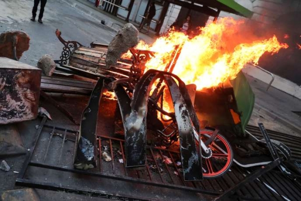 Après une manifestaion à Santiago (Clili)